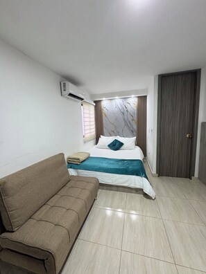 1 bedroom, iron/ironing board, free WiFi, bed sheets