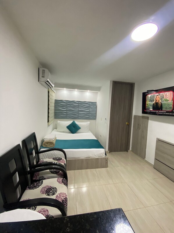 1 bedroom, iron/ironing board, free WiFi, bed sheets