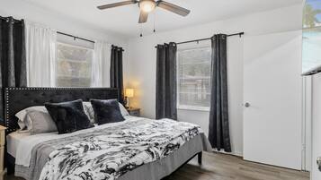 3 Schlafzimmer, Bügeleisen/Bügelbrett, WLAN, Bettwäsche