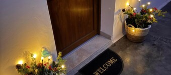 Comfy 2-Bedroom Apartment with Free WiFi, Steps from Brașov Center