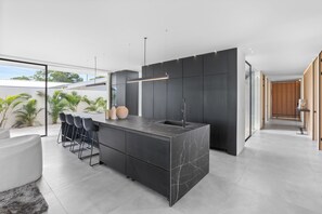 Lobby - Brand New Spacious villa in charming Tamarindo! (Tamarindo)