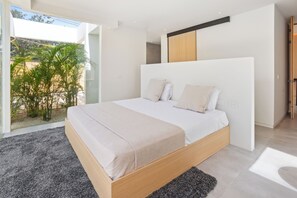 4 室のベッドルーム、WiFi、ベッドシーツ