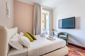 1 chambre, fer et planche à repasser, Wi-Fi, literie fournie