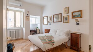 Unclassified image, 5 of 31, button - iFlat | Charming & Spacious Flat in Trastevere (Roma)