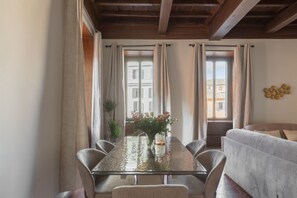 Dining - iFlat | Trastevere Life: Beauty, Elegance & SPA (Roma)