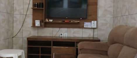 City Apartment | Living area