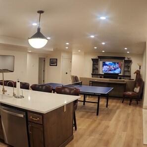 Games room - New to Market -Warm and Inviting Basement Level Unit+ year round recreation (Heber City)