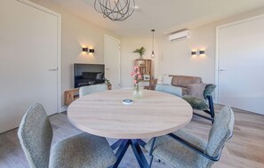 Dining - 2 bedroom gorgeous home in Afferden (Afferden)