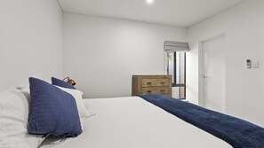 2 slaapkamers, een strijkplank/strijkijzer, gratis wifi, beddengoed