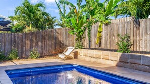 Pool - The Beachwood Nest - Holiday Home with coastal vibe and below ground pool (Bilingurr)