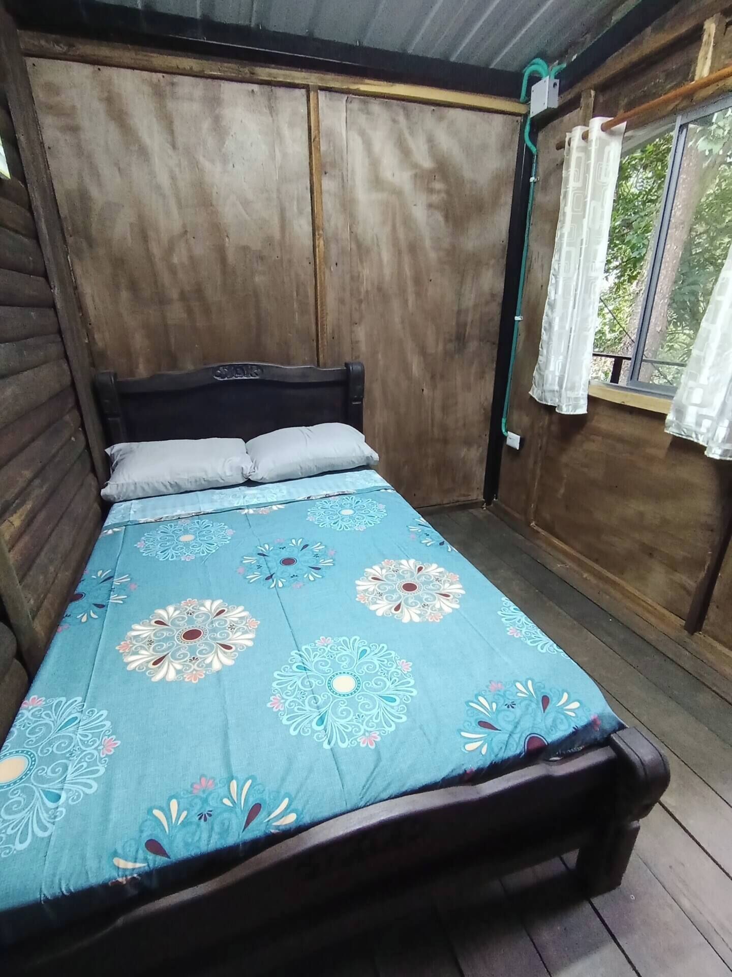 2 多间卧室、WiFi、床单