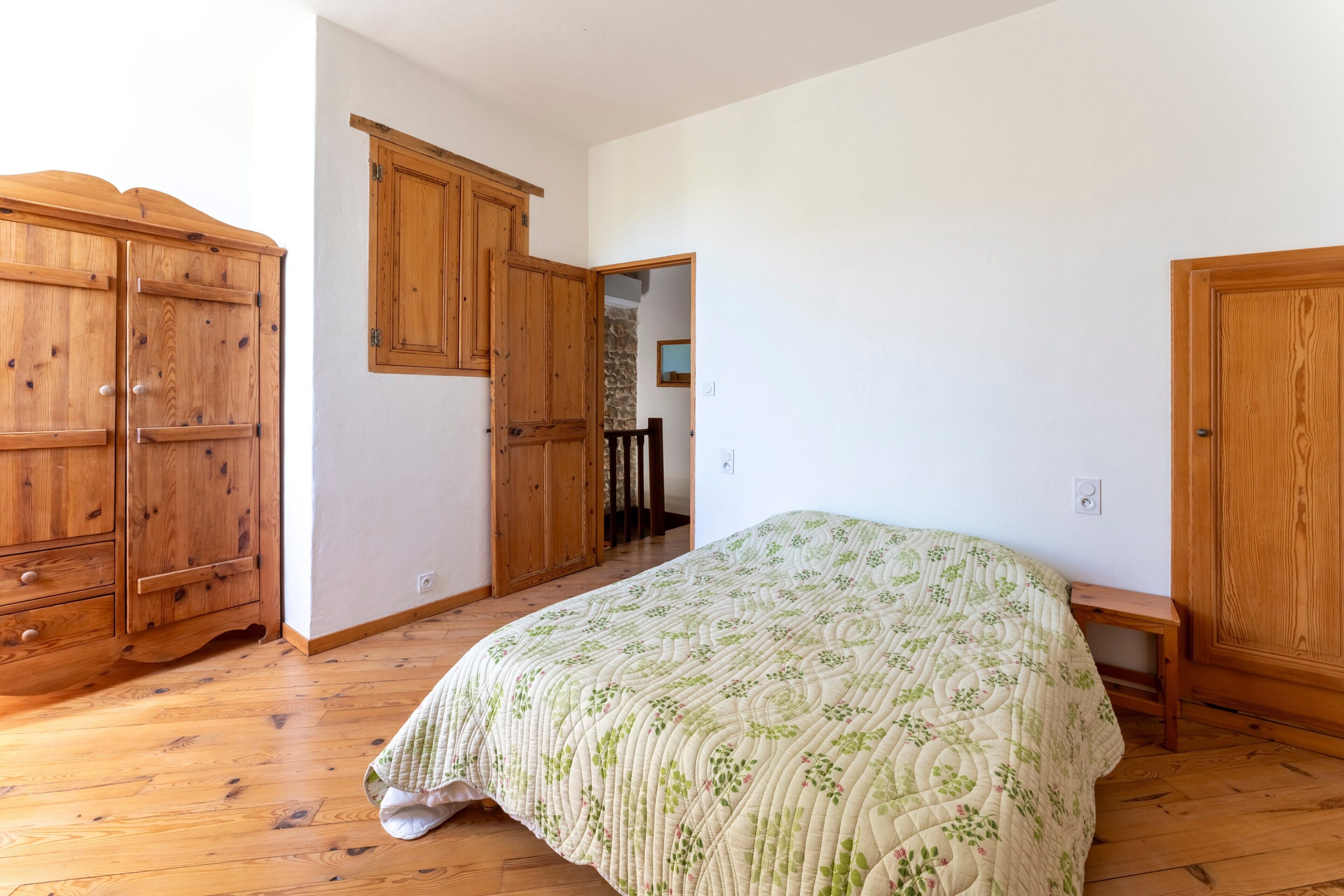 3 habitaciones, wifi gratis y ropa de cama 