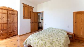 3 habitaciones, wifi gratis y ropa de cama