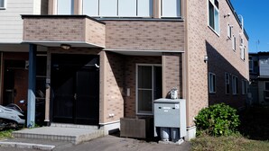 Uklassifisert bilde, 2 av 16, knapp