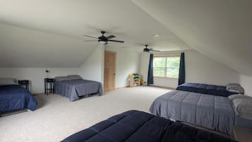 4 bedrooms, free WiFi, bed sheets