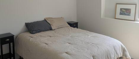 4 bedrooms, free WiFi, bed sheets