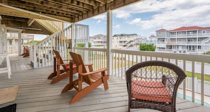 Sea Forevermore: Oceanside, Private Pool, 2 Hot Tubs, Elevator