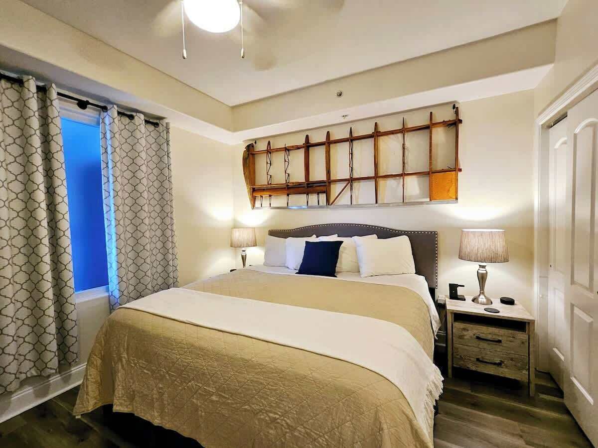 1 habitación, tabla de planchar con plancha, cuna de viaje y wifi 