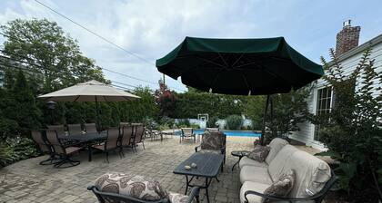 Bethpage Black Ryder Cup Retreat/Spacious 4 bedroom w heated in-ground pool