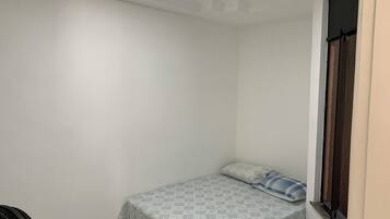 2 chambres, fer et planche Ă repasser, Wi-Fi, draps fournis