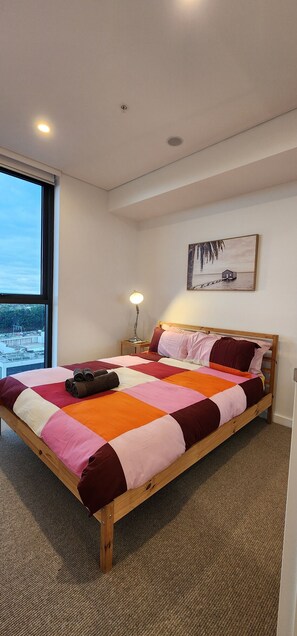 2 bedrooms, iron/ironing board, free WiFi