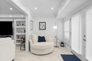 TV, fireplace, offices