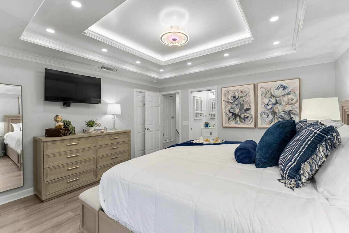 2 camere, una scrivania, ferro/asse da stiro, Wi-Fi gratuito