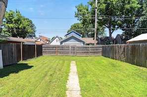 Exterior - Entire Home in Fountain Square (Indianapolis)