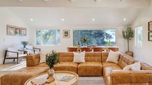 House (1 Bedroom) | Interior - Sunridge Lookout by Avantstay Big Backyard Oasis + Patio, Central Location (Pebble Beach)