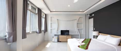 Superior King | 1 habitación, escritorio y ropa de cama