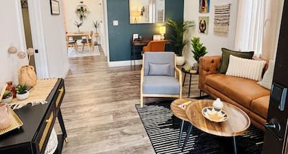 Kit Carson Bungalow: AC/Heat + Pets Free!