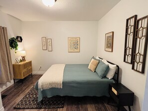 2 bedrooms, WiFi, bed sheets