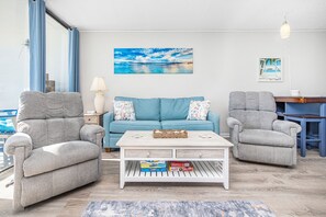 Smart TV - Blue Water Vista at Royal Garden 2BR, 2BA Direct Oceanfront (Murrells Inlet)