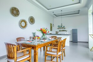 Dining - Quiet & Stylish Stay In the Heart of Seminyak- Steps away from Eat Street (Bali)