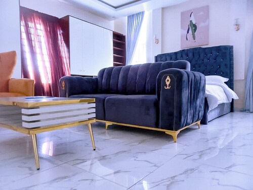 Luxury studio with Jacuzzi in a serene REstate