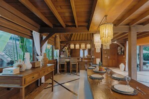 Dining room - Sungai Villa by Betterplace (Canggu)
