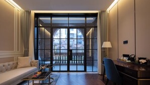 Romantic Double Room, Garden View | Terrace/patio - SECLUSION TANG (Luoyang)
