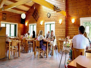 Apartment | Dining - Luxury Sunshine Tent in Dochamps (Manhay)