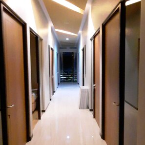 Terrace/patio - Phoenix Living (Surabaya)