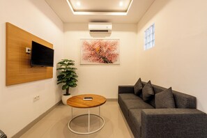 Living room - Adikara Apartment by Betterplace (Canggu)