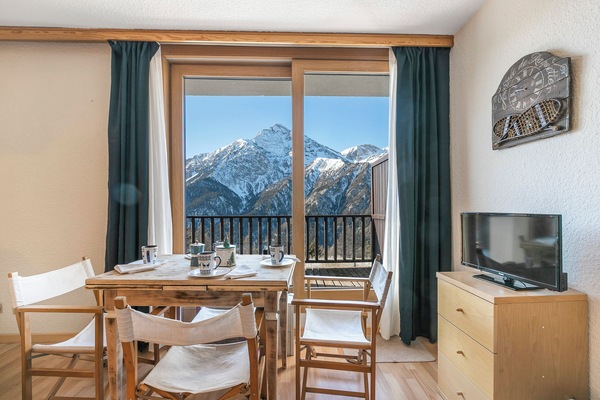 Living and dining room