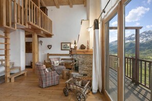 Interior - Gleise Lodge apartment, Bardonecchia, Italy (Bardonecchia)