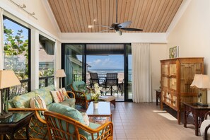 Smart TV - Direct Oceanfront 2BD Condo Steps to Beach - Kahana Village 2 (Lahaina)