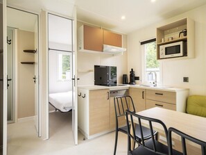 Apartment | Private kitchen - Nature Stay With Garden (Turnhout)