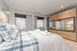 1 室のベッドルーム、デスク、アイロン / アイロン台、WiFi