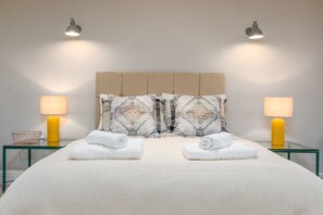 1 室のベッドルーム、デスク、アイロン / アイロン台、WiFi