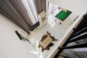 Kanna Farmhouse Pool Villa | Living area