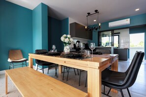 Kanna Brickhouse Pool Villa | Spiseområde på rommet