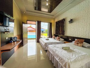 Family Triple Room, Balcony | Desk, free WiFi