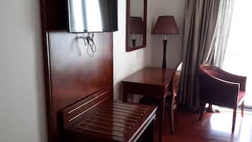 Single Room, City View | In-room safe, laptop workspace, free WiFi
